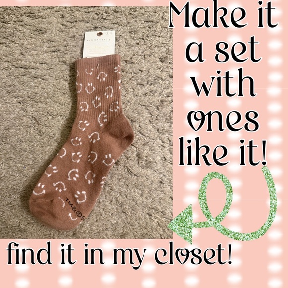American Eagle AE Have a Good Day & Flower Smiley® Colorful ‘90s Crew Socks Set - Picture 12 of 15